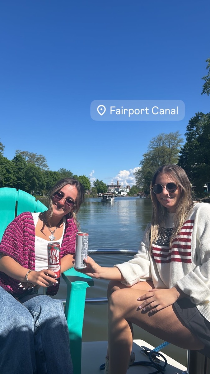 Tiki Drifters guests on the Erie Canal